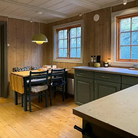 Casa de Férias With Panoramic View At Vaset Ron