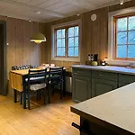 Feriehus With Panoramic View At Vaset Ron